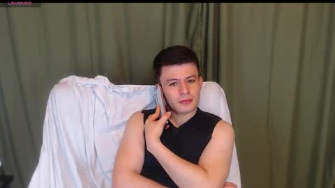 lian_eathan online show from November 9, 10:25 pm