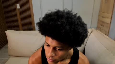 lilr_ online show from December 4, 1:09 pm