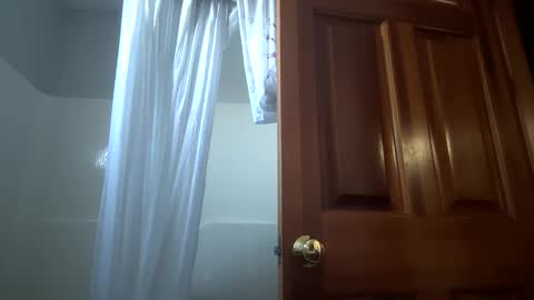 lilRhino7 online show from December 5, 9:00 pm