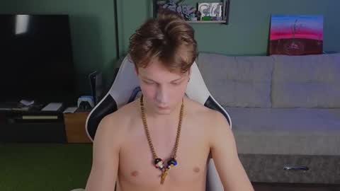 lilteddyboy online show from December 18, 5:53 pm