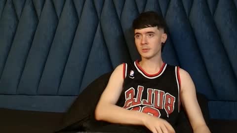 Lio online show from April 2, 3:26 am