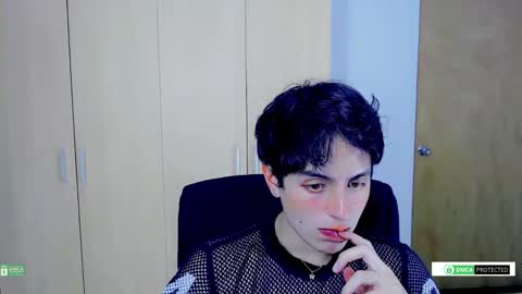 littlezhalem online show from November 22, 4:34 am