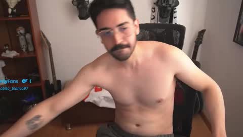 Lobito blanco Thefckingwolf main account online show from October 31, 4:54 pm