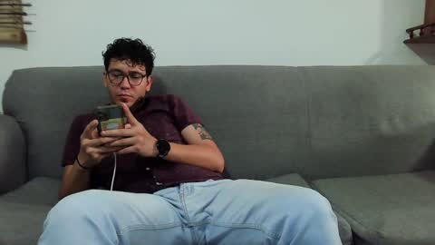 Lobo online show from February 8, 12:06 am