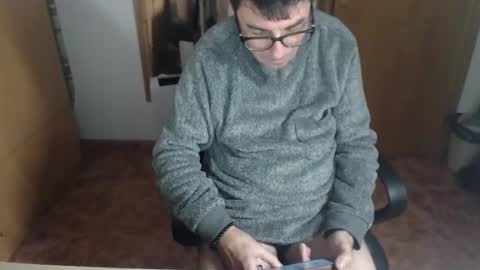 lobosolitario73 online show from November 27, 2:04 am