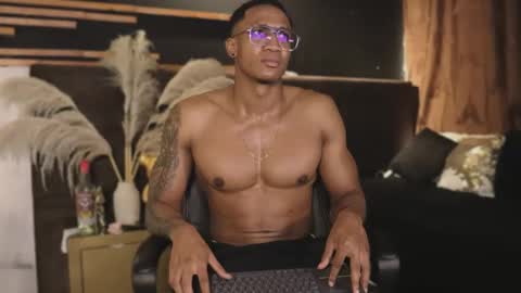 logan_varela online show from January 22, 2:37 am