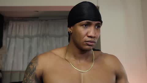 logan_varela online show from October 5, 11:20 pm