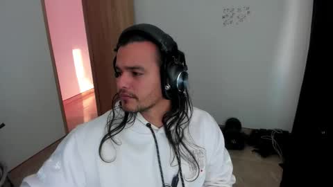 Logan online show from March 1, 9:58 pm