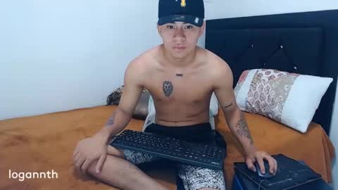 logannthh online show from February 14, 2:18 am