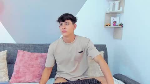 loganoficialx online show from February 20, 10:37 am