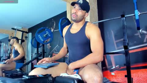 U can call me Logan online show from February 19, 12:23 pm