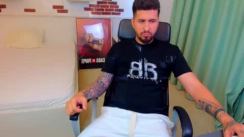 LoganStroud online show from July 5, 4:05 am