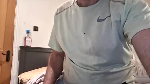 hey you online show from May 17, 12:41 am