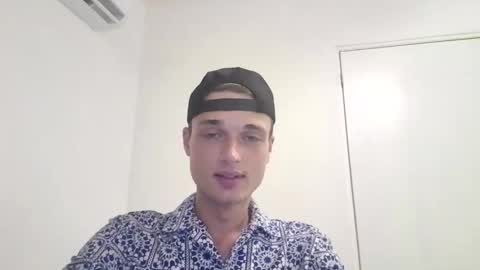 london_tomy online show from November 26, 4:26 am