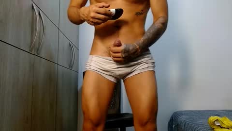 lonelydick2002 online show from February 15, 7:47 am