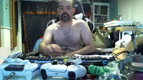 longandcut99 online show from July 10, 5:59 pm