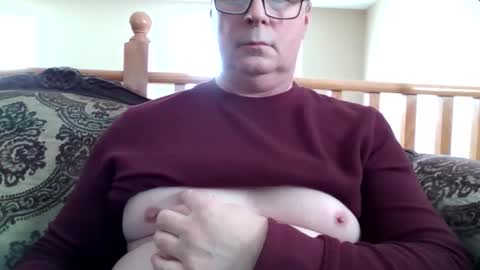 look823 online show from November 8, 6:44 pm