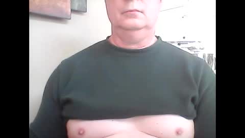 look823 online show from October 25, 4:09 pm