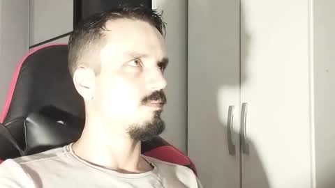 Lucas online show from December 2, 10:48 am