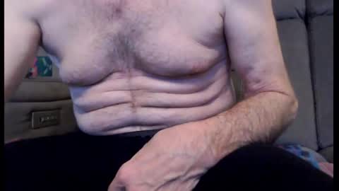 looking469 online show from February 25, 11:06 pm