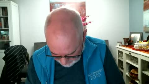 loop102 online show from February 16, 2:31 am