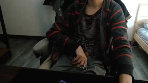 Peter and Ash online show from October 3, 6:24 pm