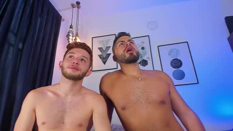 Snapshot of los_juanes chatting on February 15, 12:01 pm JUAN  JUAN online show from February 15, 12:01 pm