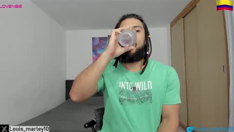 louis_marley_ online show from November 7, 3:43 am