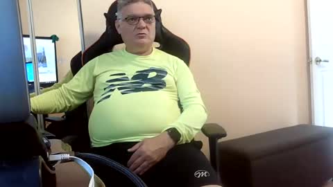 loumtl3 online show from July 20, 12:18 pm