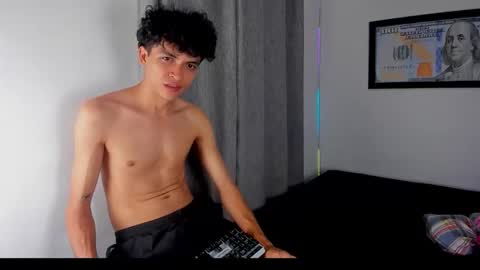 Salo online show from April 14, 2:00 am