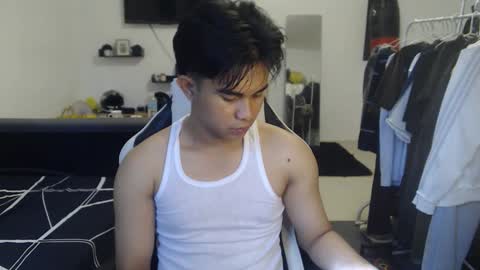 loverboyph04 online show from January 6, 1:20 am