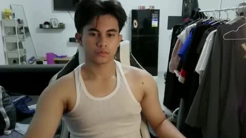 loverboyph04 online show from March 2, 4:45 am