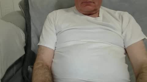 loveroflatinas1 online show from November 3, 8:32 pm