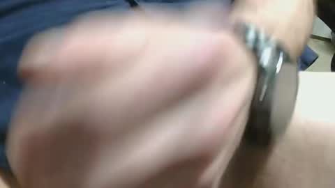 loveshismommy1871 online show from December 17, 2:41 am