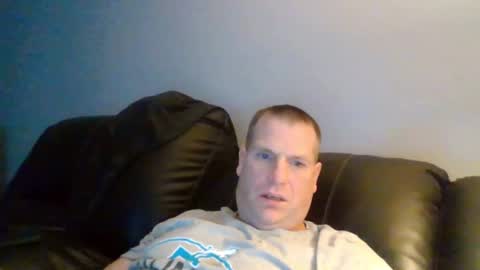 lovetocum37 online show from January 1, 1:59 pm