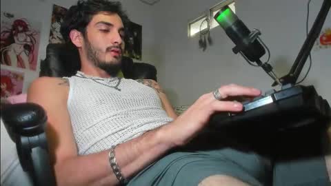 lovexjuxn77 online show from November 12, 12:55 pm