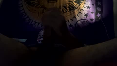 loveyofeets online show from January 12, 11:50 am