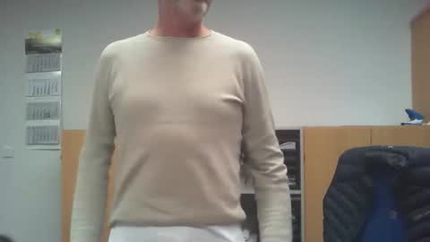 lovmann online show from February 20, 3:47 pm
