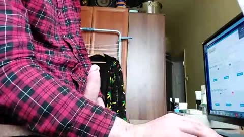 Lshot D online show from February 8, 2:05 pm