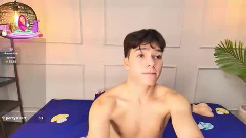 lUAN online show from November 4, 8:10 pm