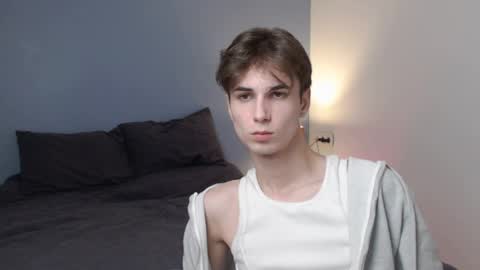 lucacharm online show from February 3, 9:29 pm