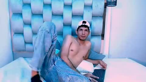 lucas_dream online show from May 29, 12:04 pm
