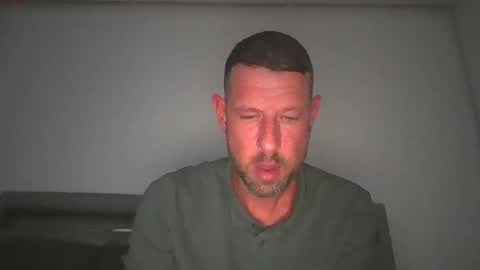 Come Chill With Me  online show from February 8, 9:15 pm