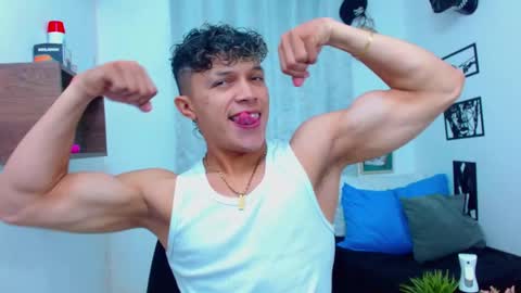 Lucas Luxx online show from February 2, 1:08 pm