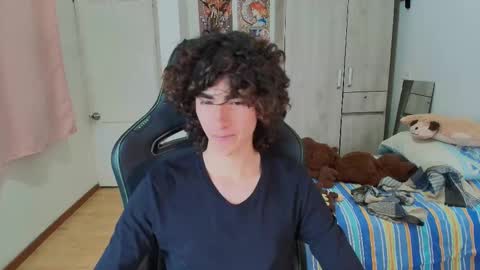 lucas_xo online show from March 21, 3:32 am