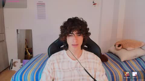 lucas_xo online show from March 4, 9:33 pm