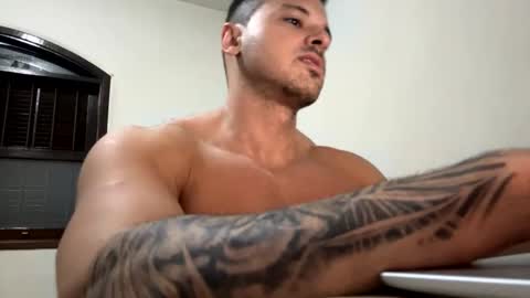 lucasfit24 online show from February 20, 11:53 am