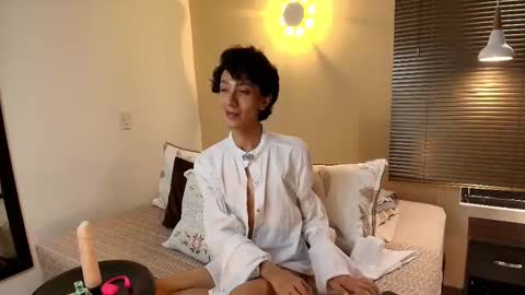 Snapshot of lucian_morel_s chatting on September 30, 1:03 pm Lucian Morel S online show from September 30, 1:03 pm