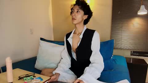 Snapshot of lucian_morel_s chatting on October 15, 12:24 pm Lucian Morel S online show from October 15, 12:24 pm