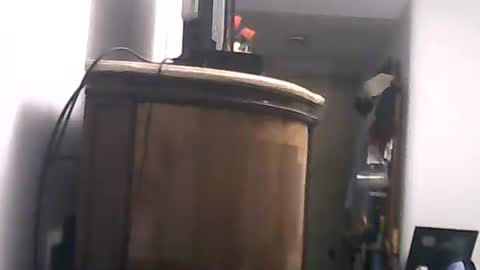 Luciano online show from May 27, 1:24 am